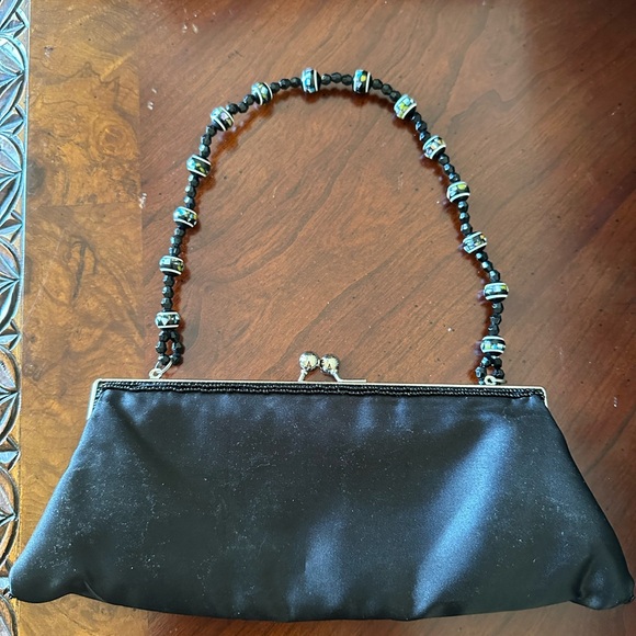 ✅LAST CHANCE✅ Chateau Black Multicolored Beaded Clutch EXCELLENT CONDITION - Picture 5 of 6